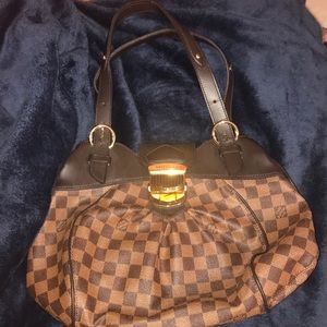 Hand bag